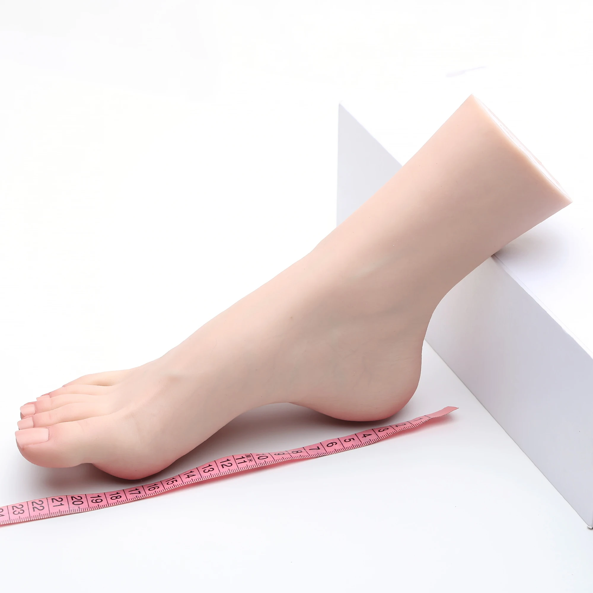 Silicone Foot Model Female Fake Nail Practice Foot Lifelike Mannequin Feet Fetish For Foot Lover Shoes Sock Display Props TGZ37