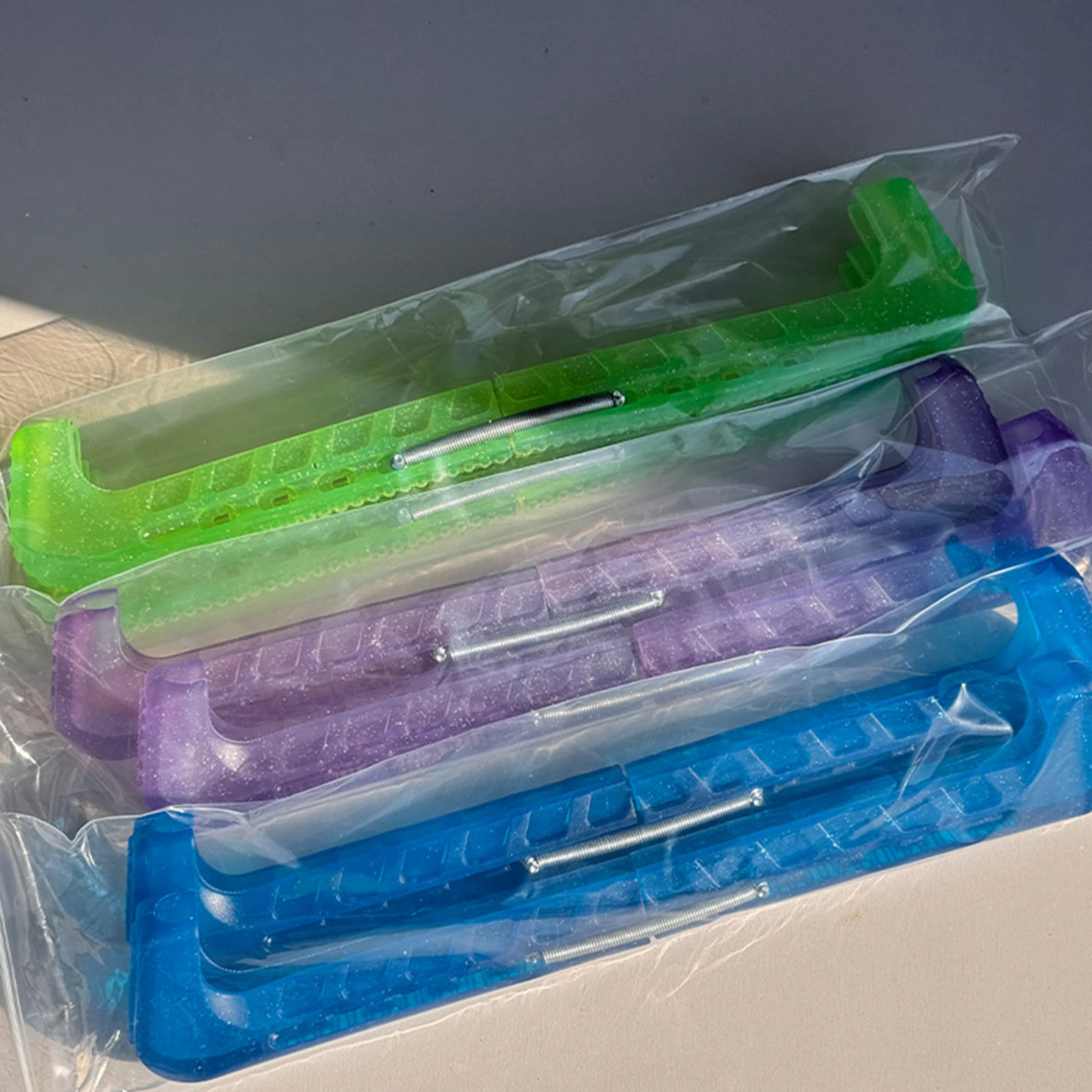 

Figure Skating Blade Cover Anti-Slip Crystal Jelly Color Blades Guards Heavy-Duty PVC Protectors for Hockey & Figure Skates