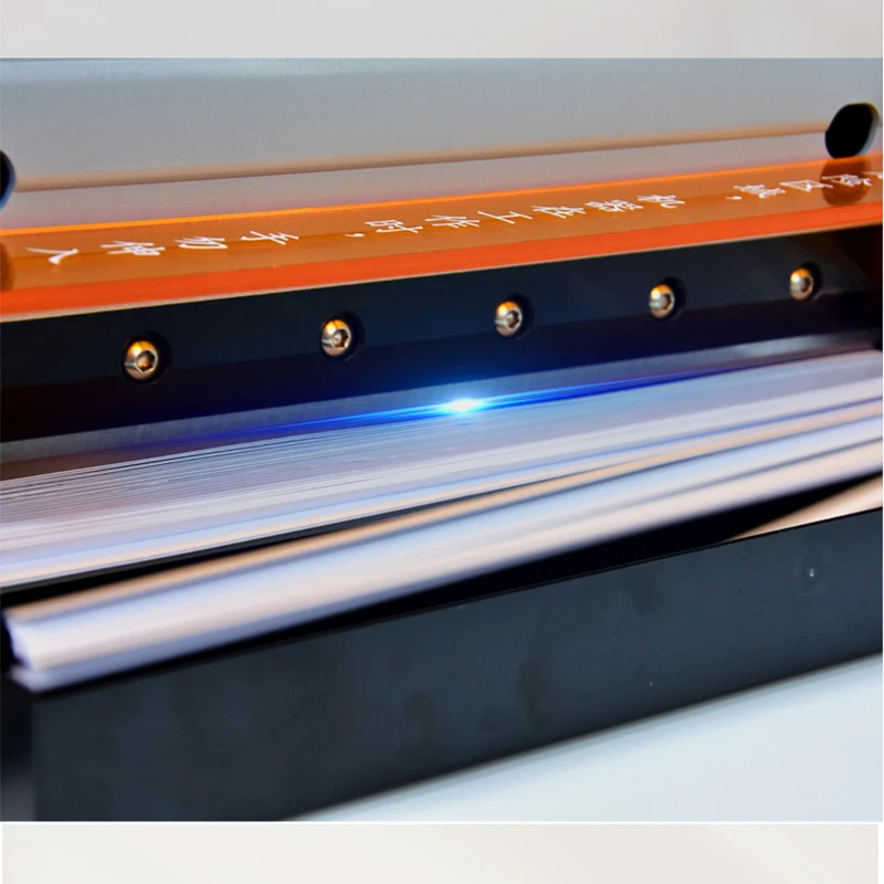 

G-480 Industrial Heavy-Duty Paper Cutter: High-Precision Automatic Cutting with a Width of 310MM and a Thickness of 40MM