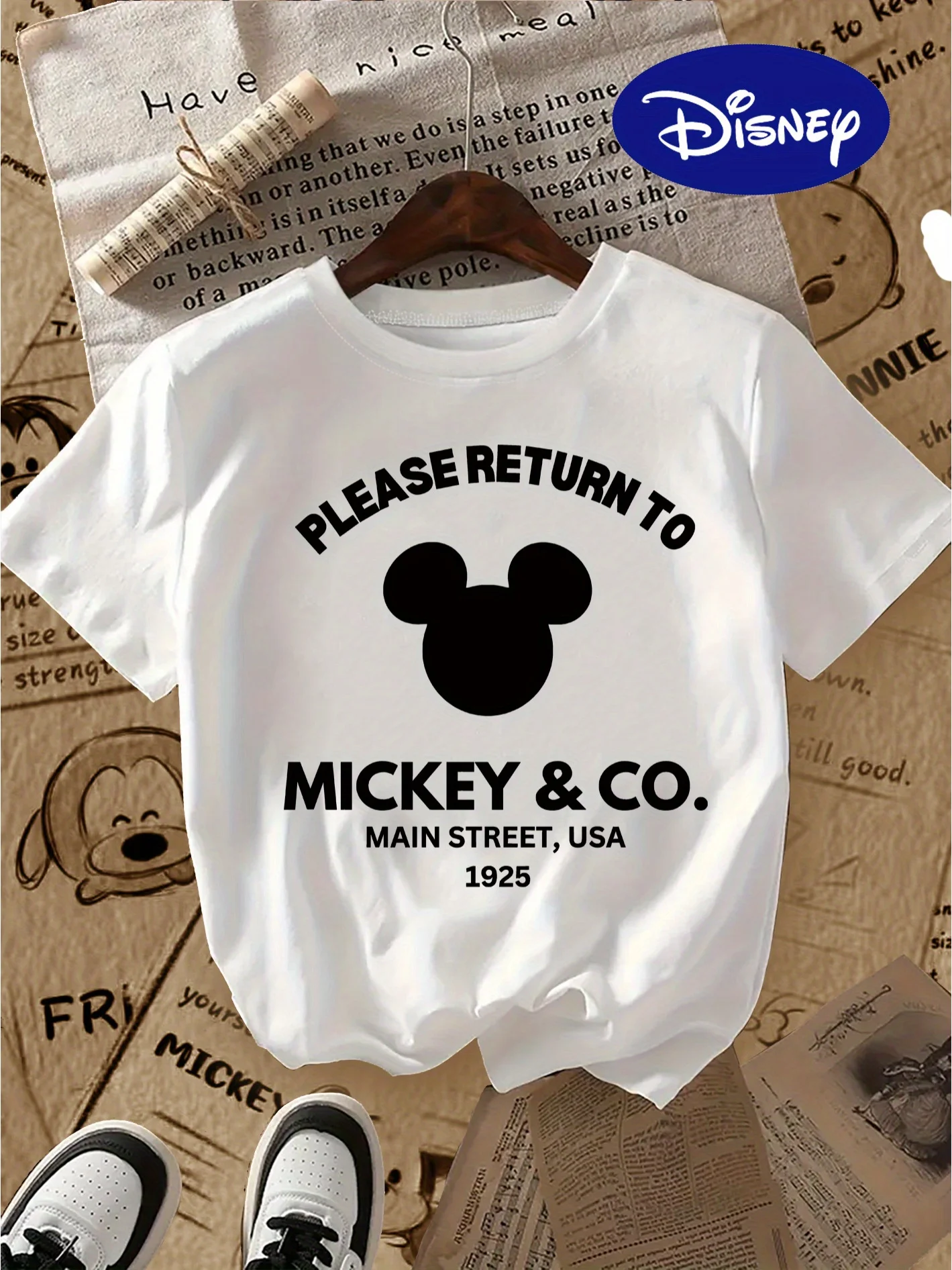 

2025 Disney Pattern Printed Women's Casual Comfortable Unique Smiling Face Black Round Neck Short Sleeve T-shirt