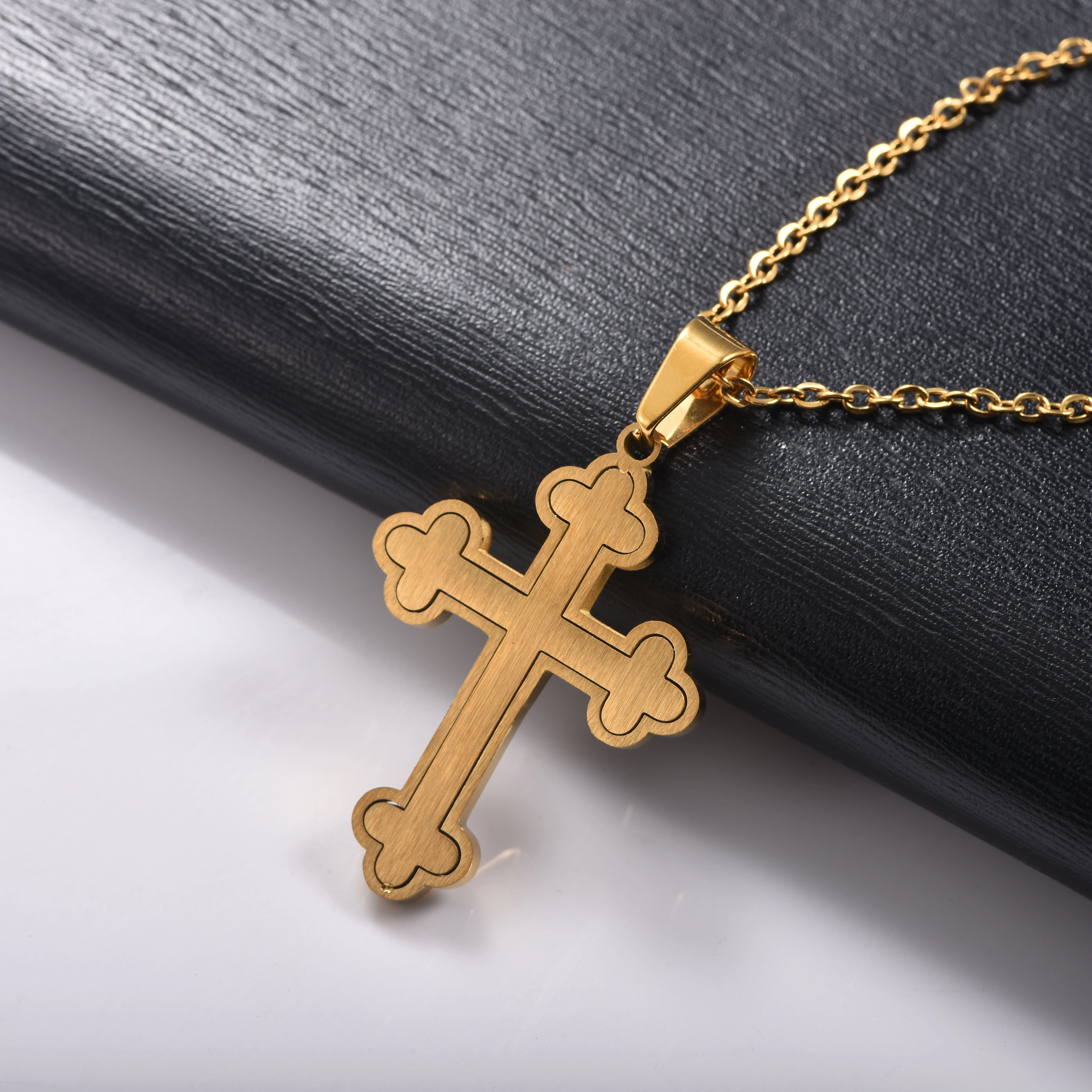 Orthodoxes Kreuz-Halsband aus Edelstahl mit Knospenmotiv für Männer und Frauen, christlicher religiöser Anhänger, Schmuck, Geschenk – Detail 2