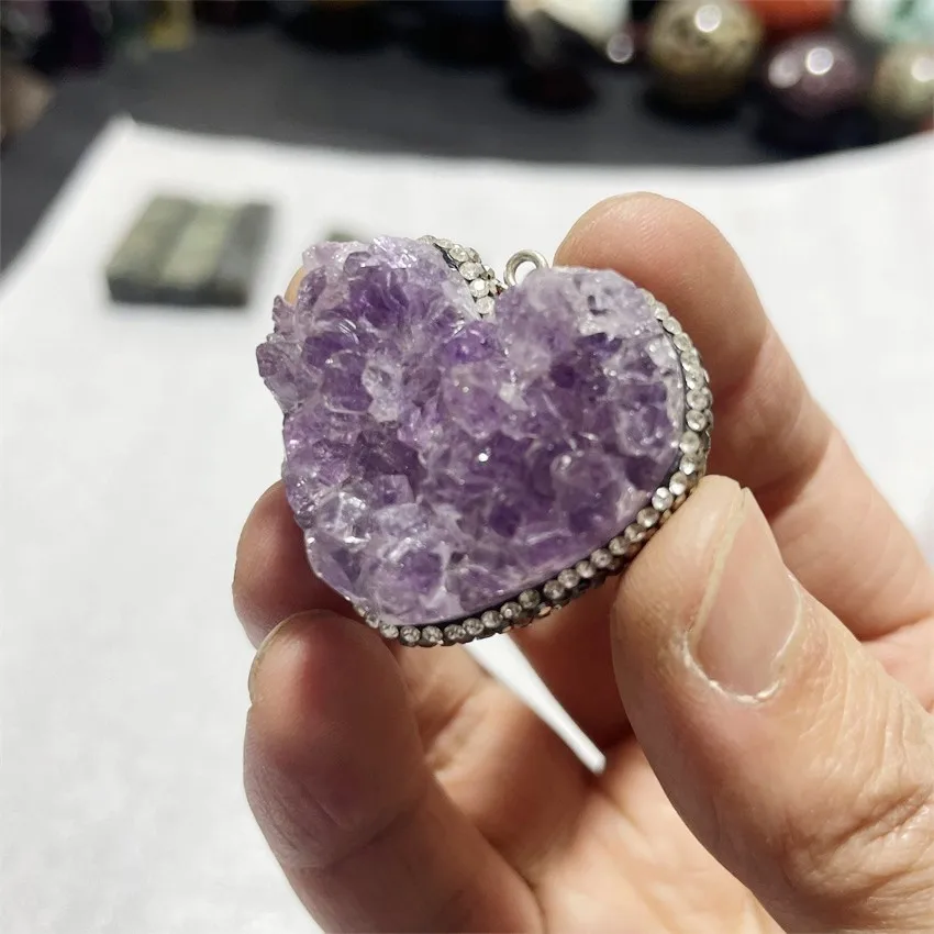 Natural Quartz Crystal Amethyst Cluster Love Water Drop Pendant Jewelry Decorative Lovers' Gifts