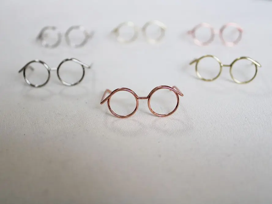 

30pcs/lot 36x25mm meteal tiny toy glasses for new Doll findings gold rose red white k option( only glasses no doll )