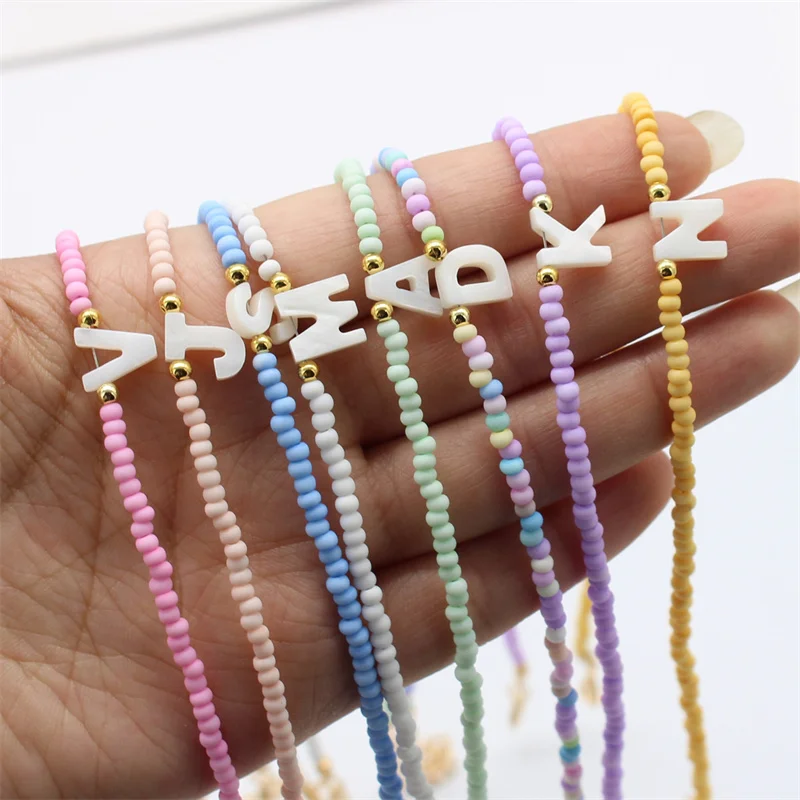 Bohemia Beads Choker Necklace Women Handmade Initial 26 Letters Shell Pendant Candy Color Neck Chain Fashion Jewelry Accessories