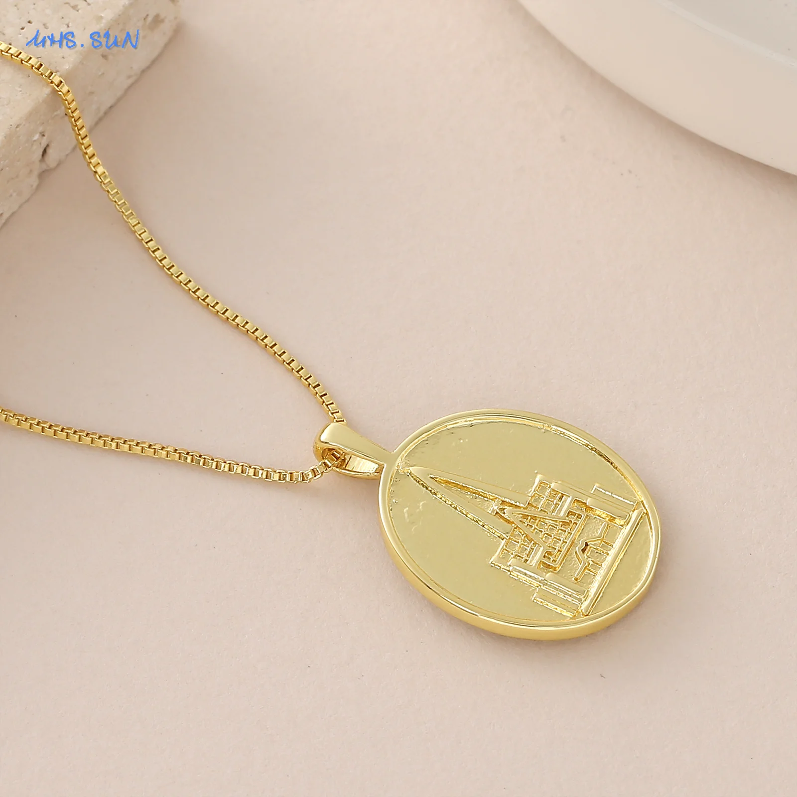 MHS.SUN مكعب الزركون البيضاوي مريم العذراء الصلاة قلادة القلائد للنساء الرجال موضة مطلية بالذهب المختنق سلسلة مجوهرات هدية