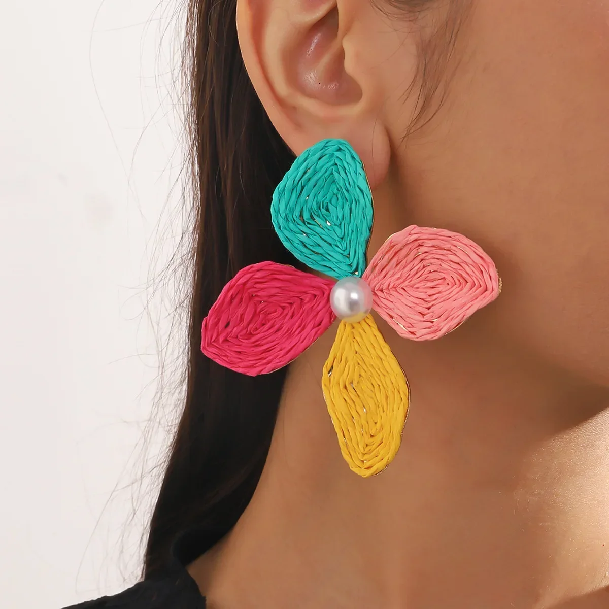 Vintage Woven Raffia Stud Earrings Bohemian Colorful Flower Stud Earring for Women Beach Party Seaside Vacation Jewelry