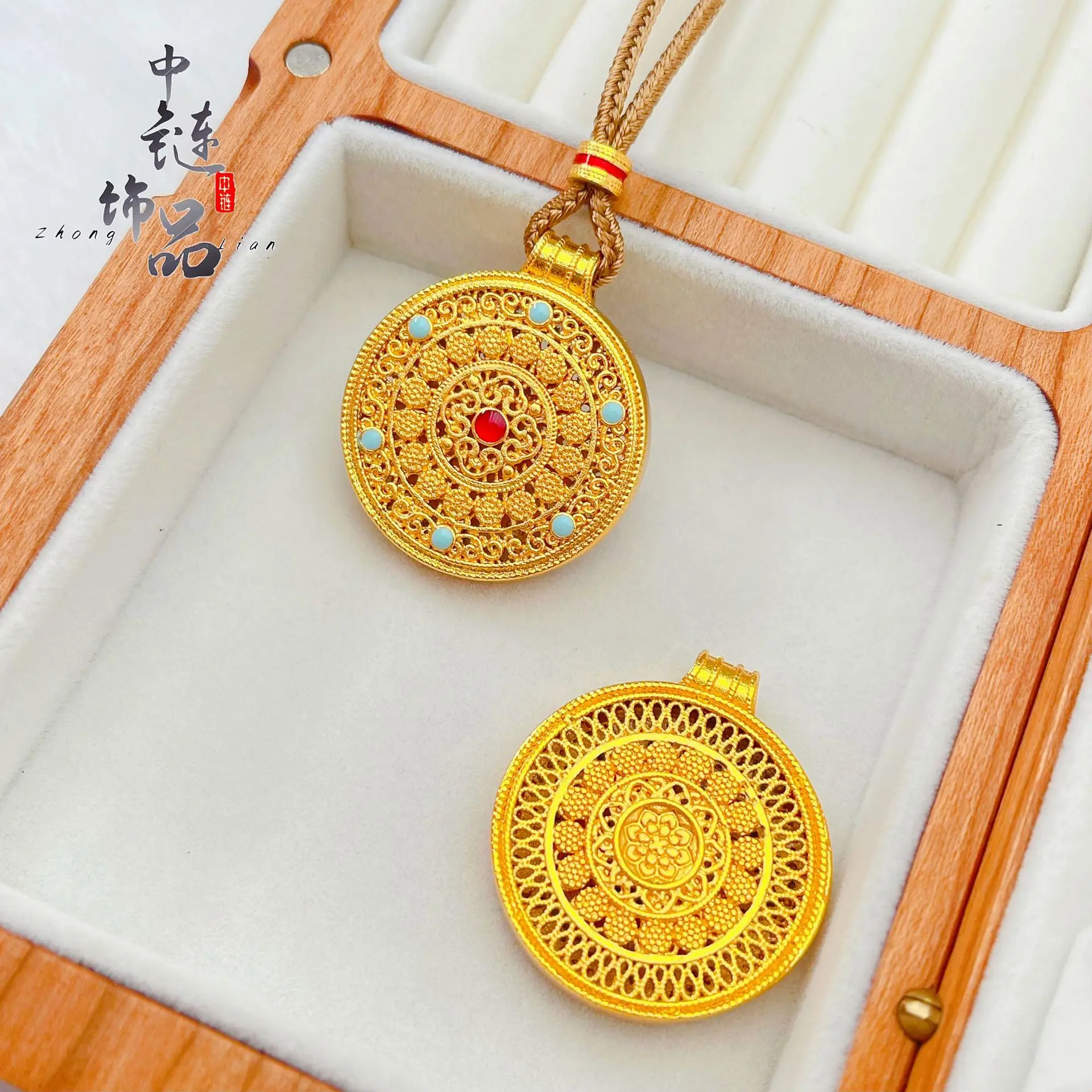 9999 Gold Enamel Pattern Perfectly Complete Compass Pendant; Hollow Gold Wire Eight-Character Ro Pan Pendant