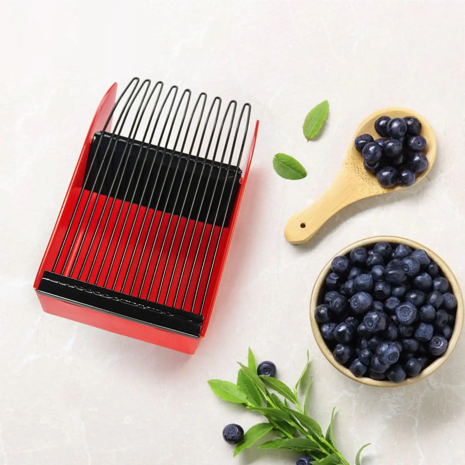 Berry Picker Garden Tool Planting Supplies Lightweight with Metallic Comb for Easier Berry Harvester Blueberries Lingonberries