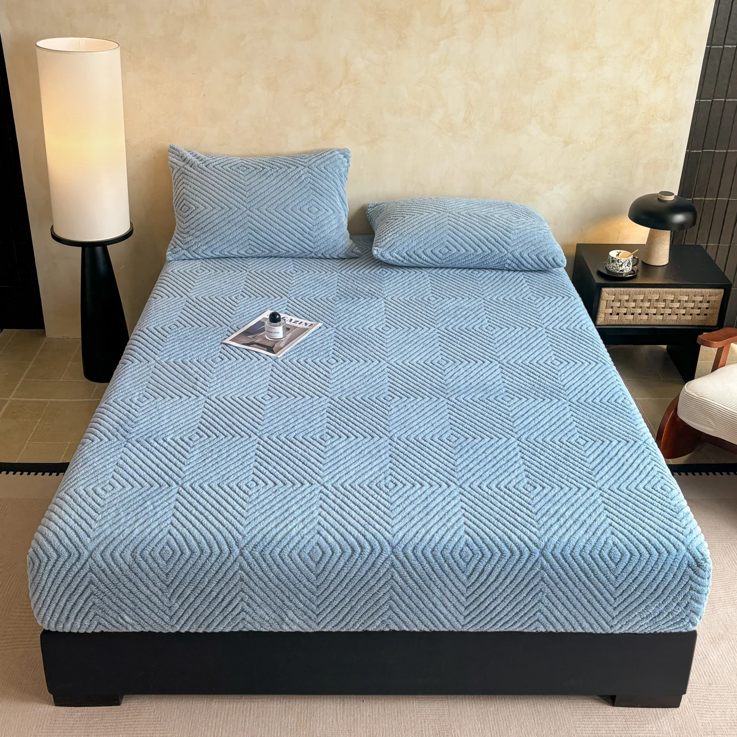 Geometric Embossed Fleece Fitted Sheet Autumn Winter Warm Elastic Mattress Cover Single Double Soft Plush Bed Sheet Pillowcases