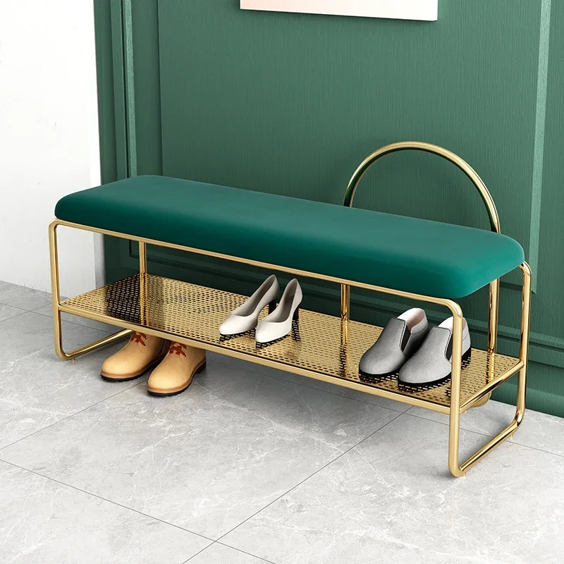 Shoe changing stool: The shoe cabinet at the door of the home can sit on an integrated Internet celebrity bench, wear a shoe