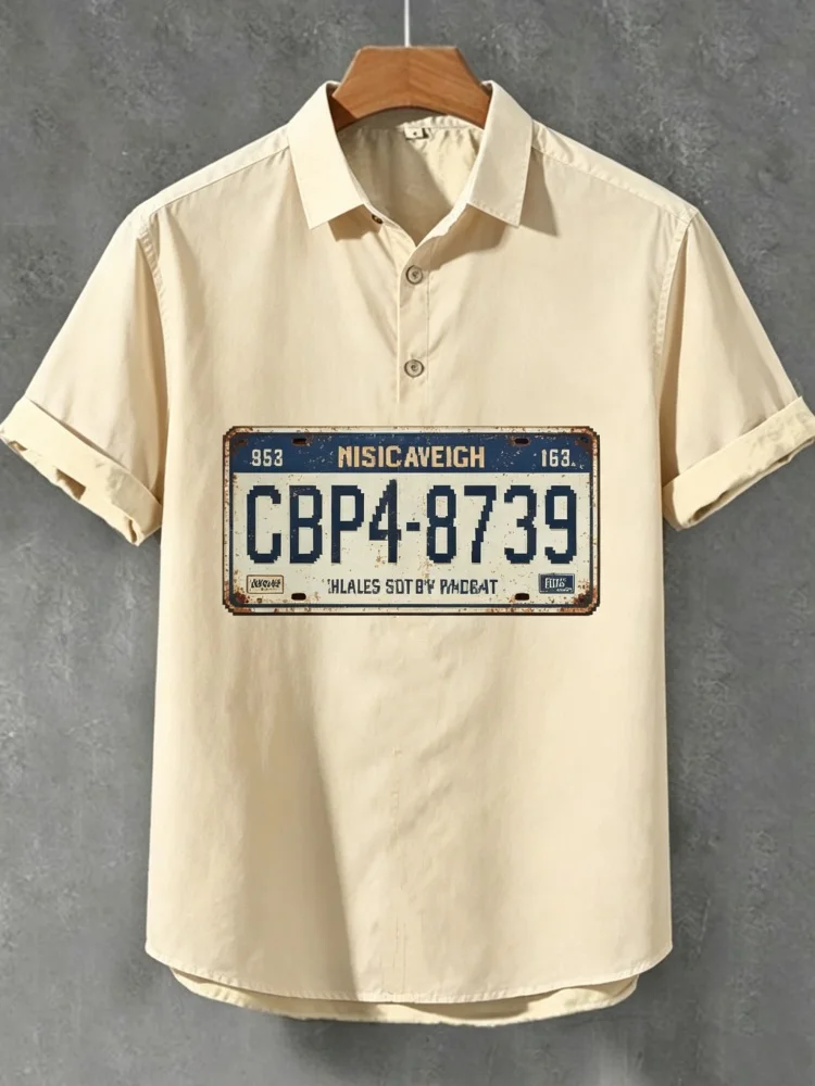 

Men's Loose Comfort 3-Button Short Sleeve Shirt, Beige Retro Distressed License Plate Graphic Casual Top, Streetwear Daily Wear