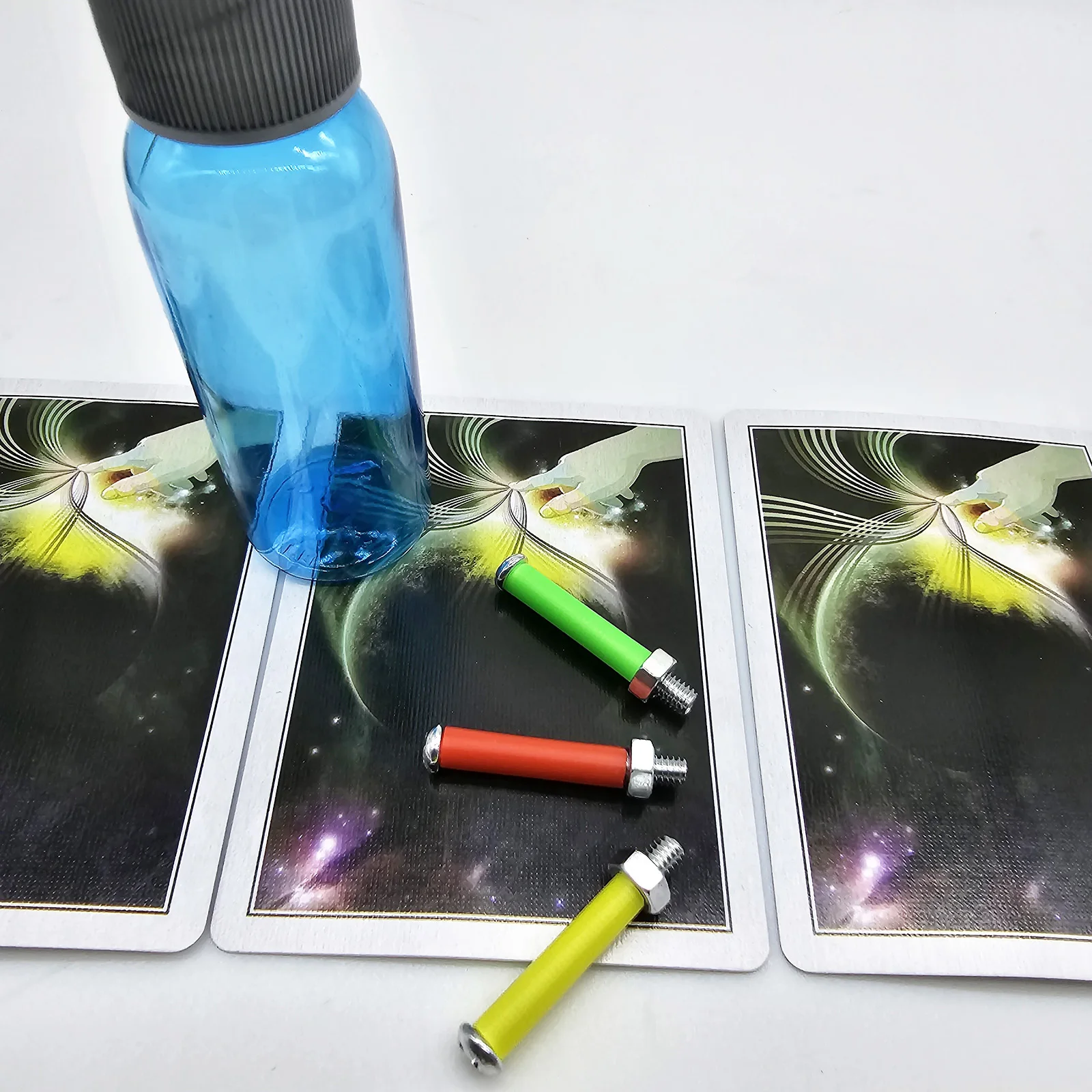 ET برغي التنبؤ الخدع السحرية المكسرات تتطابق تلقائيًا مع لون البطاقة المختار لا حاجة إلى مهارة لأداء الشارع عن قرب #1