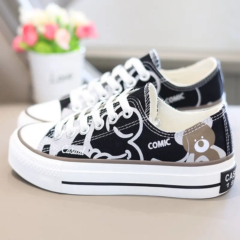 Winnie pooh Summer New Style Shoes High-top Canvas Shoes Men's Fashionable Korean Shoes For Couple Students women Casual shoes