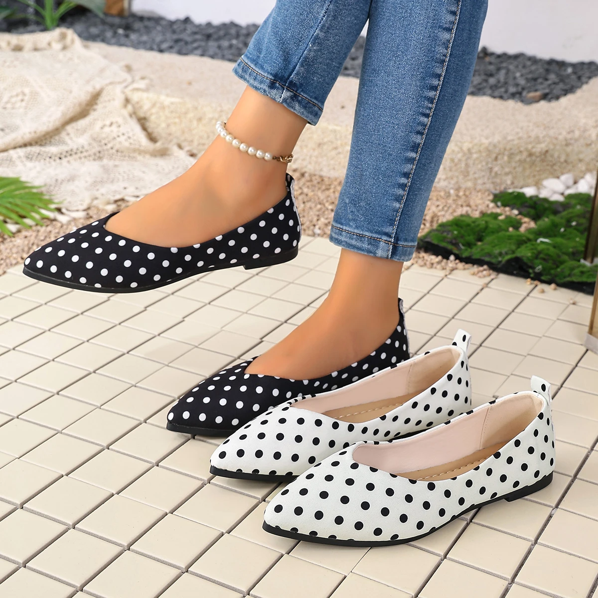 Women Loafers Polka Dot Ballet Flats Women Slip on Round Toe Casual Shoes Comfortable Sneakers Women Office Work Shoes Ladies