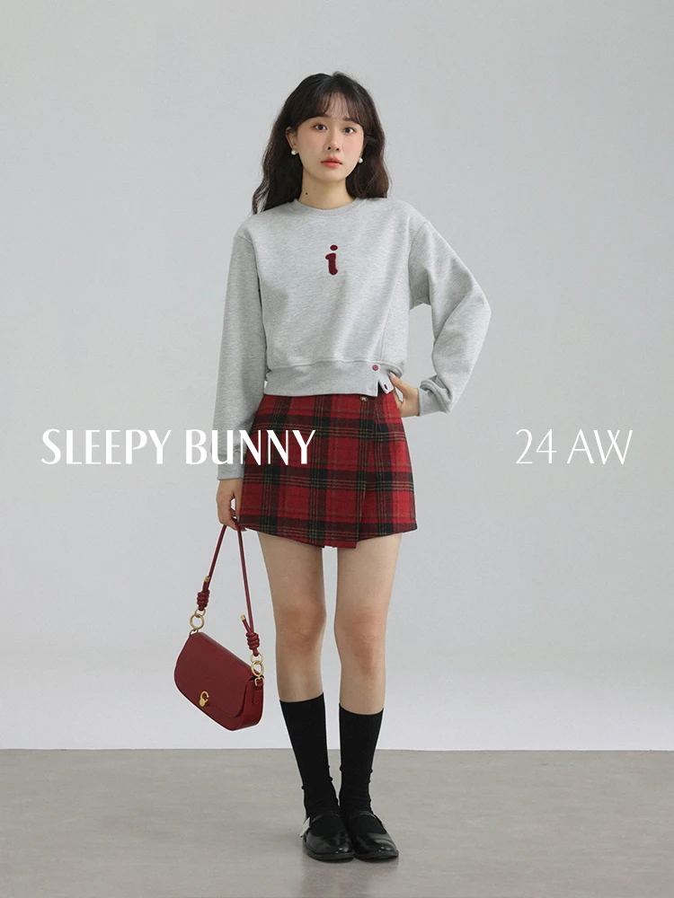Casual Loose Comfy Embroidery Contrast Crewneck Sweatshirt Autumn Drop Shoulder Pullover Long Sleeve Oversized Lazy Women Top