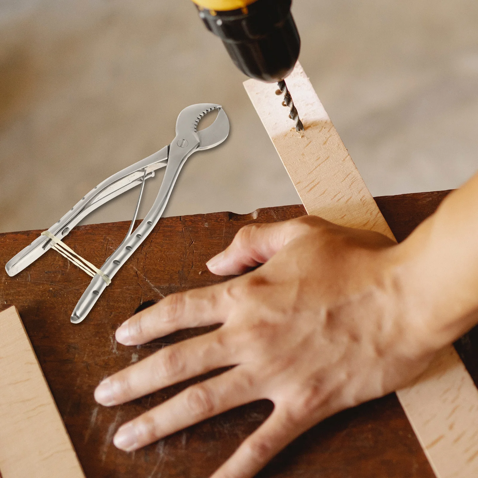 

Wood Splitting Plier Multi-Purpose Bark Stripping Tool with Comfort Handle Thickened Metal Strong Durability for Efficient