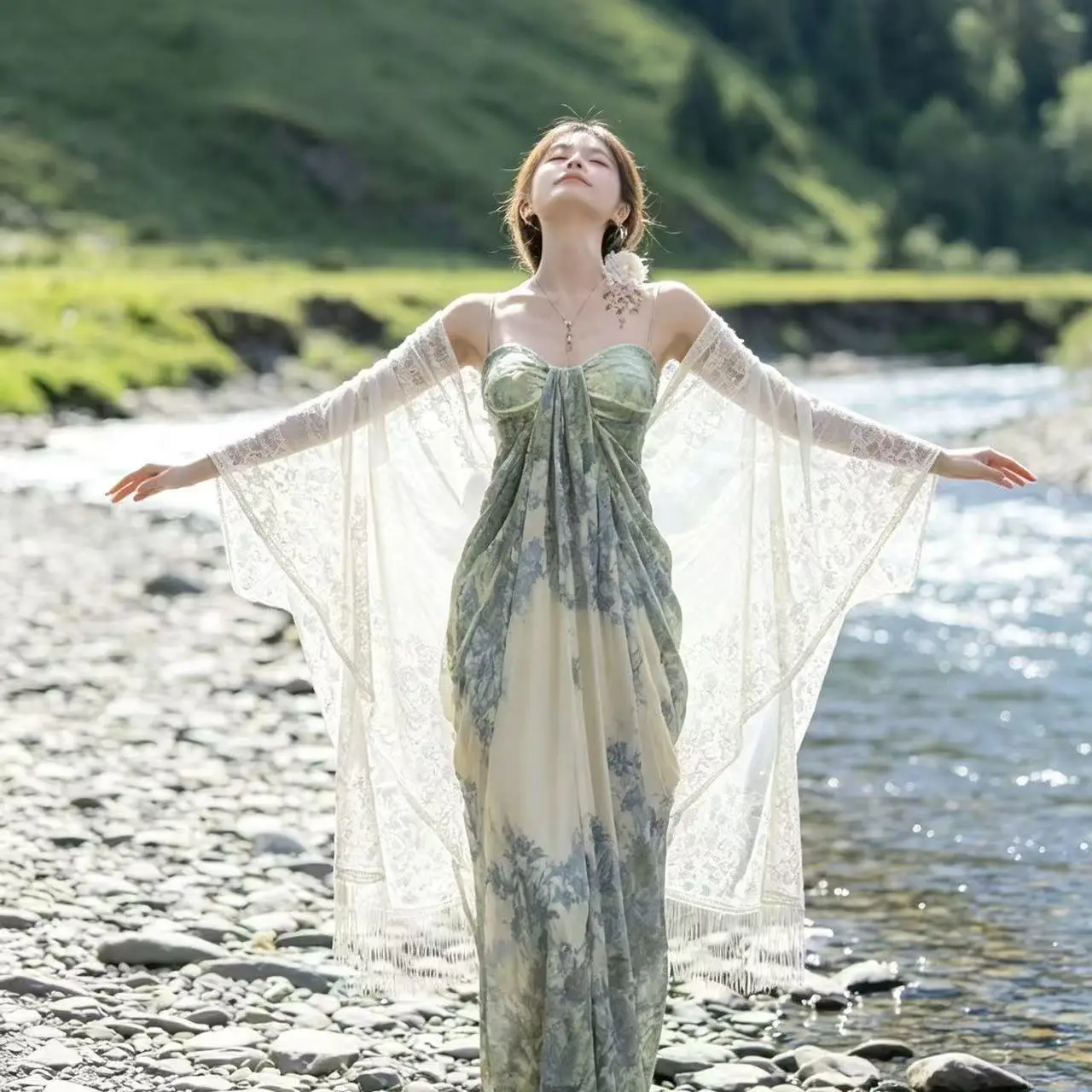 Women's Cheongsam Matching Shawl Womens Hollowed Tassels Cloak Comfortable Light Thin Beach Travel Tops Cloak New Chinese Style