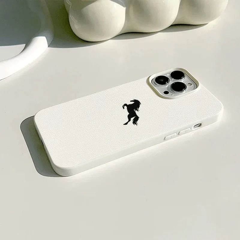 الحد الأدنى الأسود الحصان سيليكون جراب هاتف آيفون 17 برو ماكس حالات آيفون 16 15 14 زائد 13 12 11 XS X XR 16E 17 غطاء الهواء