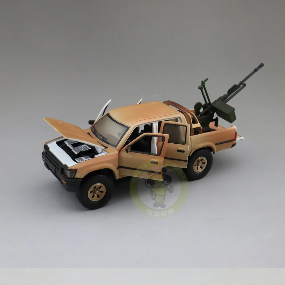 

New 1:32 HiLux Carrying Machine Guns Alloy Model Car Toy Diecasts Metal Casting Sound and Light Car Toys For Children Vehicle