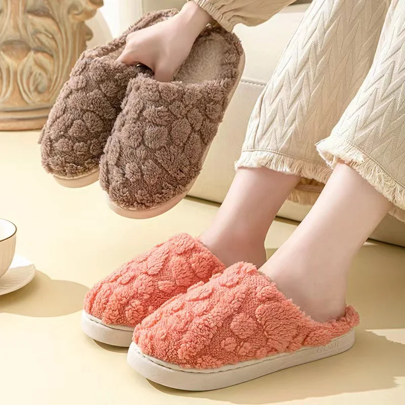 Winter Faux Lambswool Fluffy Home Slippers Anti-Slip Thick Sole Indoor Wear Shoes Keep Warm Comfotable