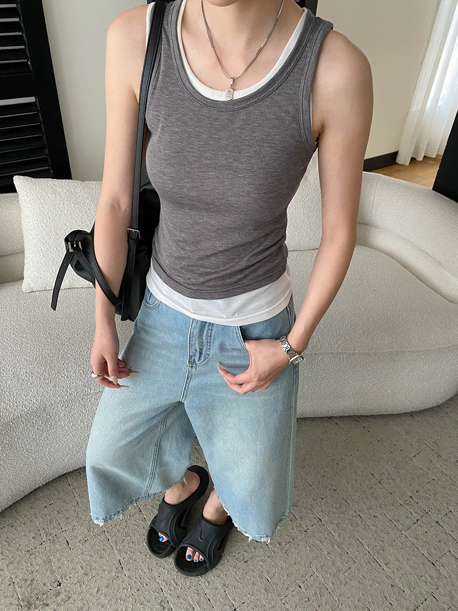 Sommerliches, lässiges, einfarbiges, kontrastfarbenes, zweiteiliges Tanktop mit Rundhalsausschnitt und schmaler Passform für Damen – Detail 30