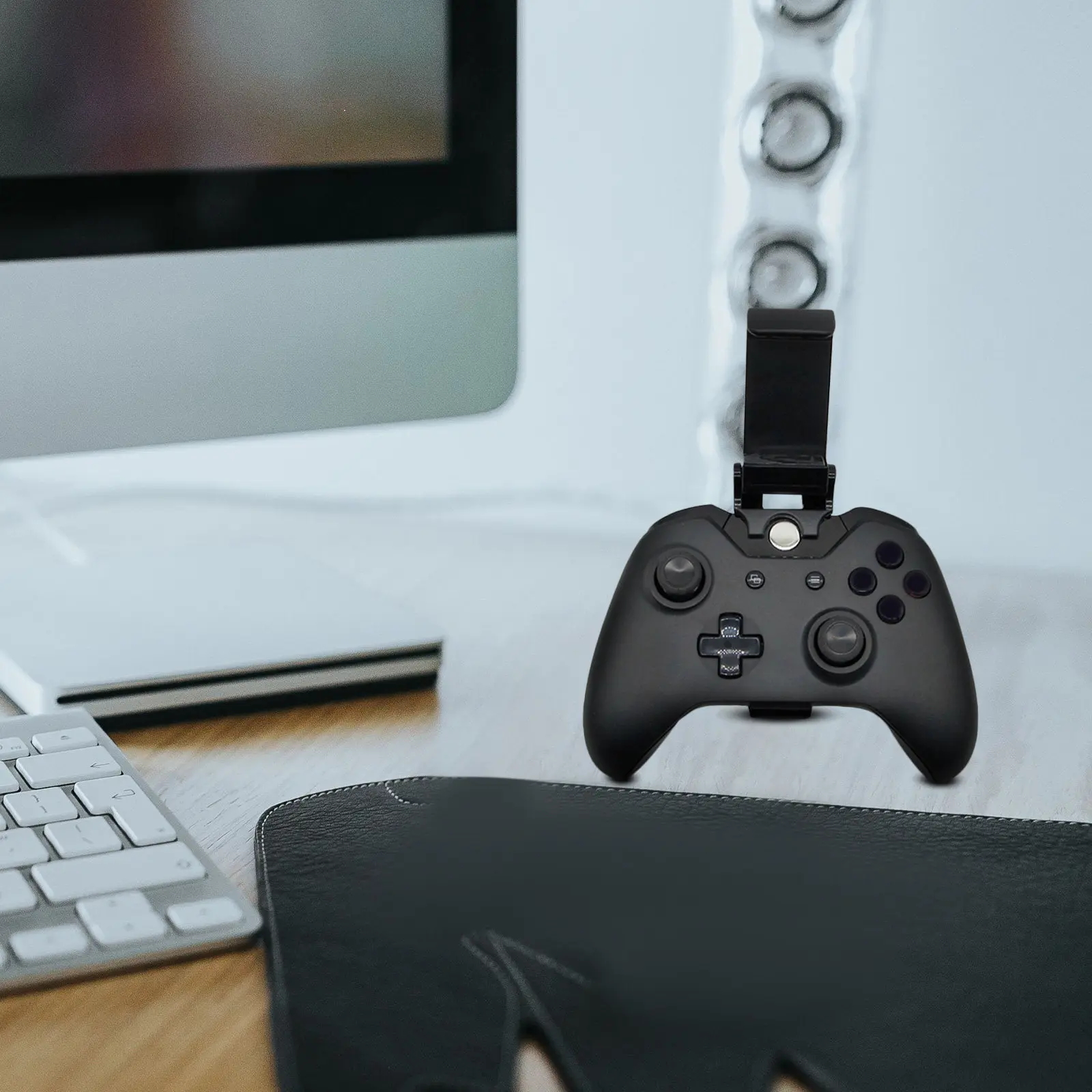 

Game Controller Stand Adjustable Clamp Detachable Phone Holder Firm ABS Material Compatible Gamepad Storage Mount