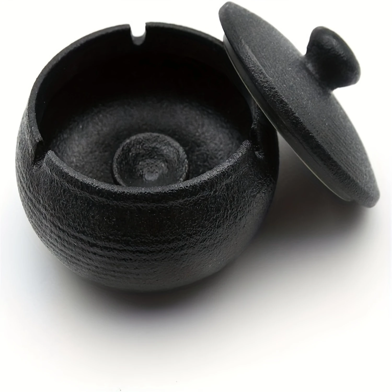Elegant Ceramic Ashtray With Lid for Cigarettes & Cigars - Indoor/Outdoor Use - Sophisticated Addition to Any Space.