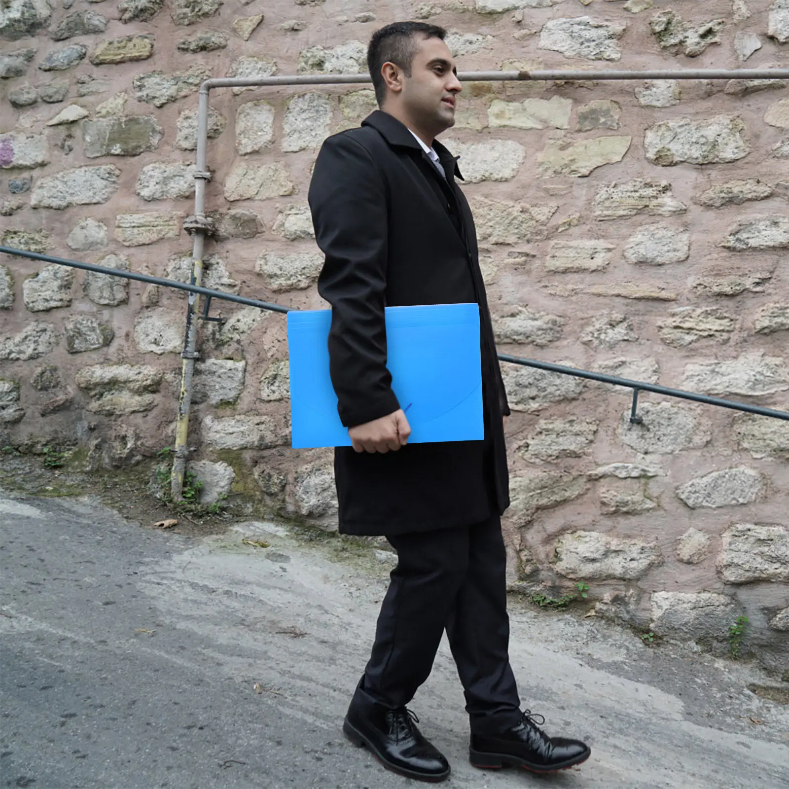 

1Pcs Blue A4 File Folder Plastic PP Material Exquisite Design Simple Stylish Document Storage Bag for Office Home Use Tax Files