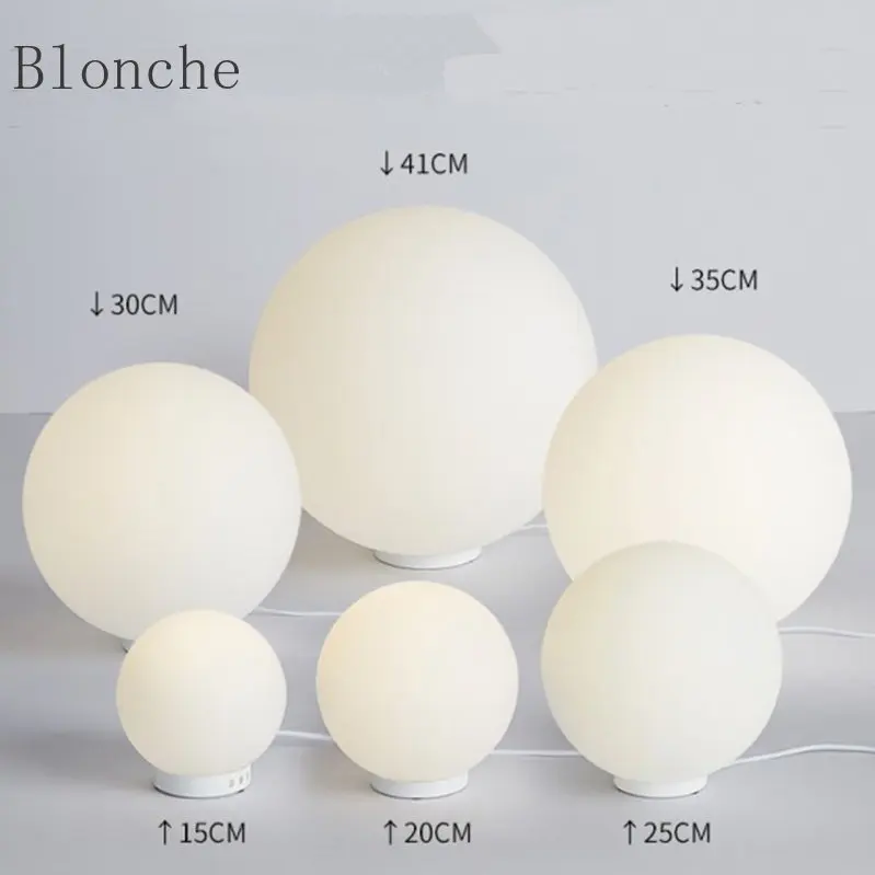 Modern LED Ball Desk Lamp 15cm 20cm 25cm Globe Milk White Round Glass Ball Shade Dioscuri Parete Table Lamp Soffitto