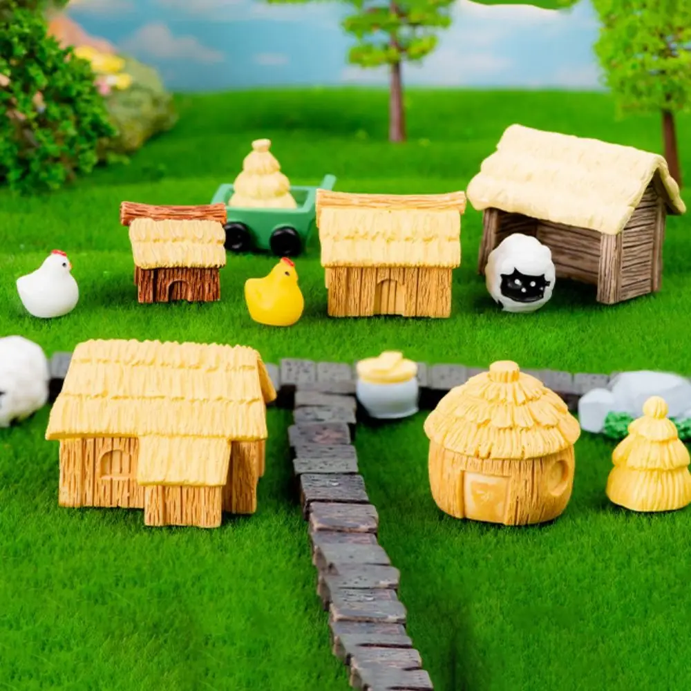 Cute Mini Thatched Cottage Micro Landscape Rural Style Decorative Mini Village Houses Resin Small House Statue Fairy Garden