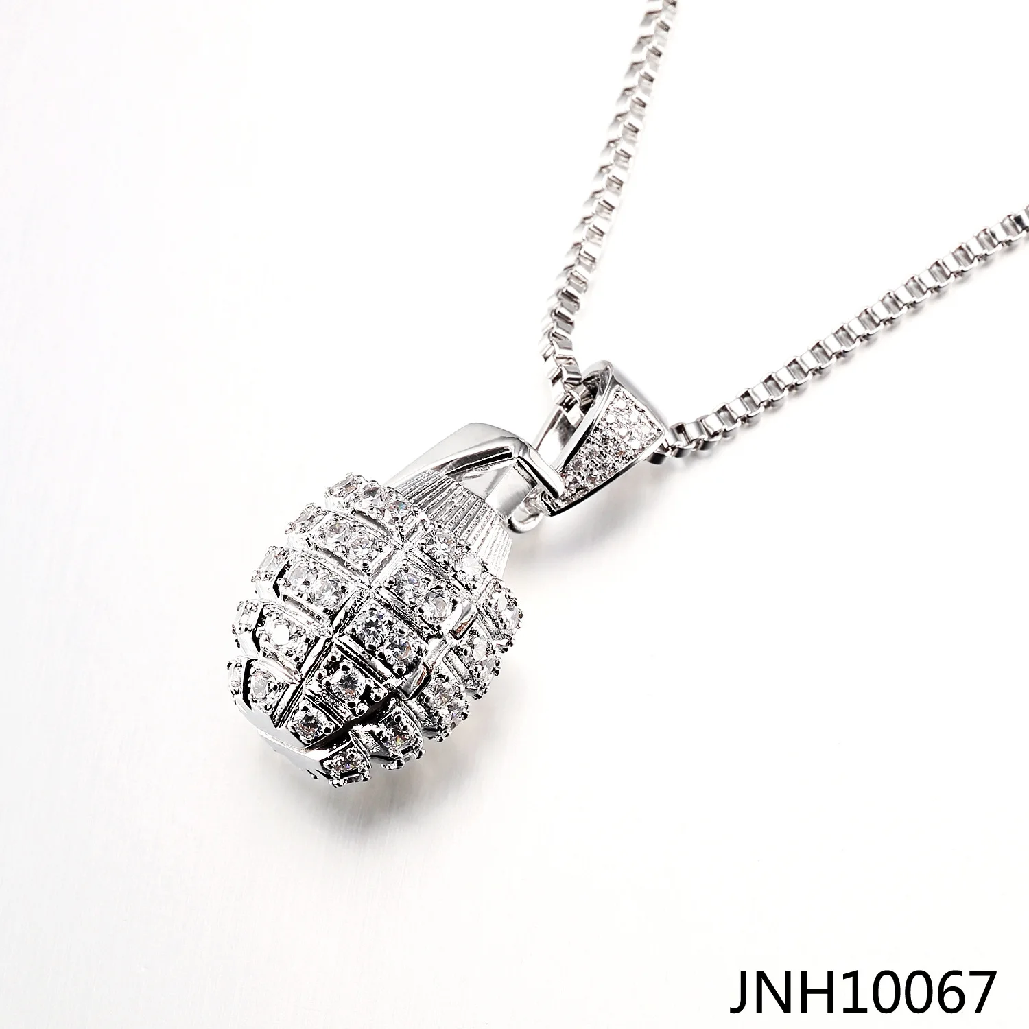 Cubic Zirconia Pendant Necklace Grenade Pendant Hip Hop Necklace Fashion Personality Gold Plated Zircon Necklace Jewelry