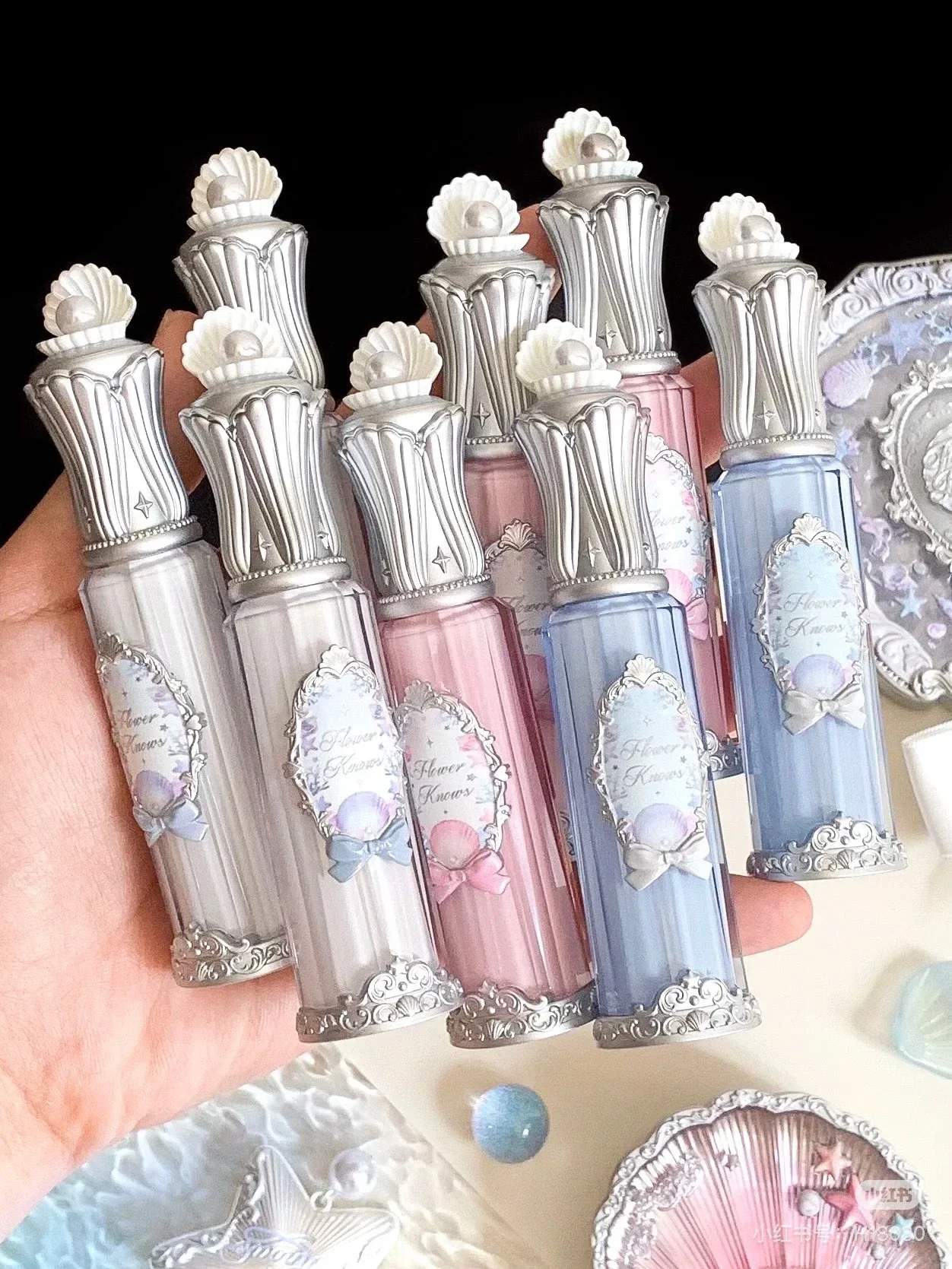 

Flower Knows Shells Jewel Collection Mirror Lip Glaze Essence Long-lasting Hydrating Film Glitter Lipstick Makeup