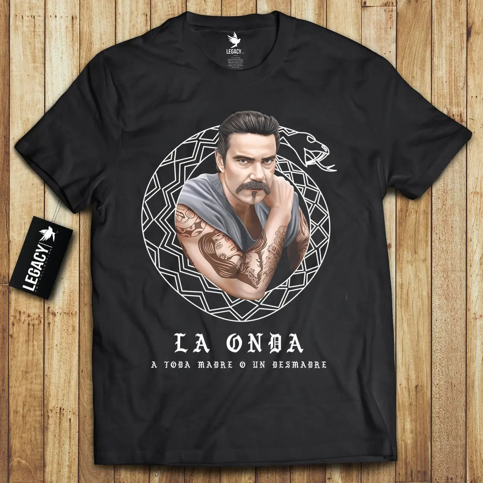 LA ONDA Tattooed Man Snake Geometric Print Black T Shirt Spanish Quote Casual  vintage Washed designer clothes Versatile