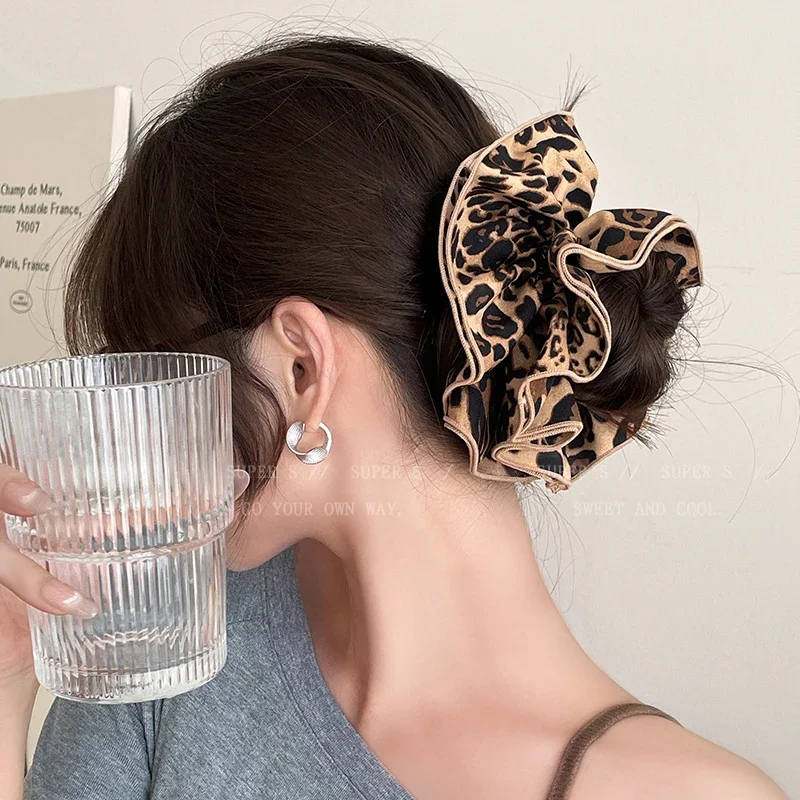 Fasce elastiche per capelli con stampa leopardata per donna Scrunchies vintage Cravatte per capelli Accessori per capelli per ragazze Elastici per