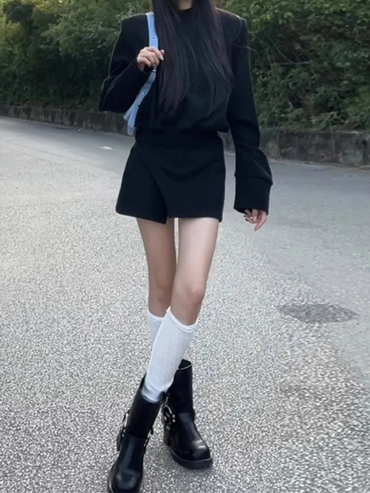 

Spicy American Girl High Neck Loose Sweatshirt High Waist A-Line Skirt Two-Piece Set Women Autumn Winter Fashion Ensemble