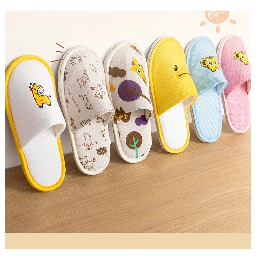 5pc,4-8years Children's disposable slippers, portable and non slip soles for travel in five-star hotels, guesthouses, homestays