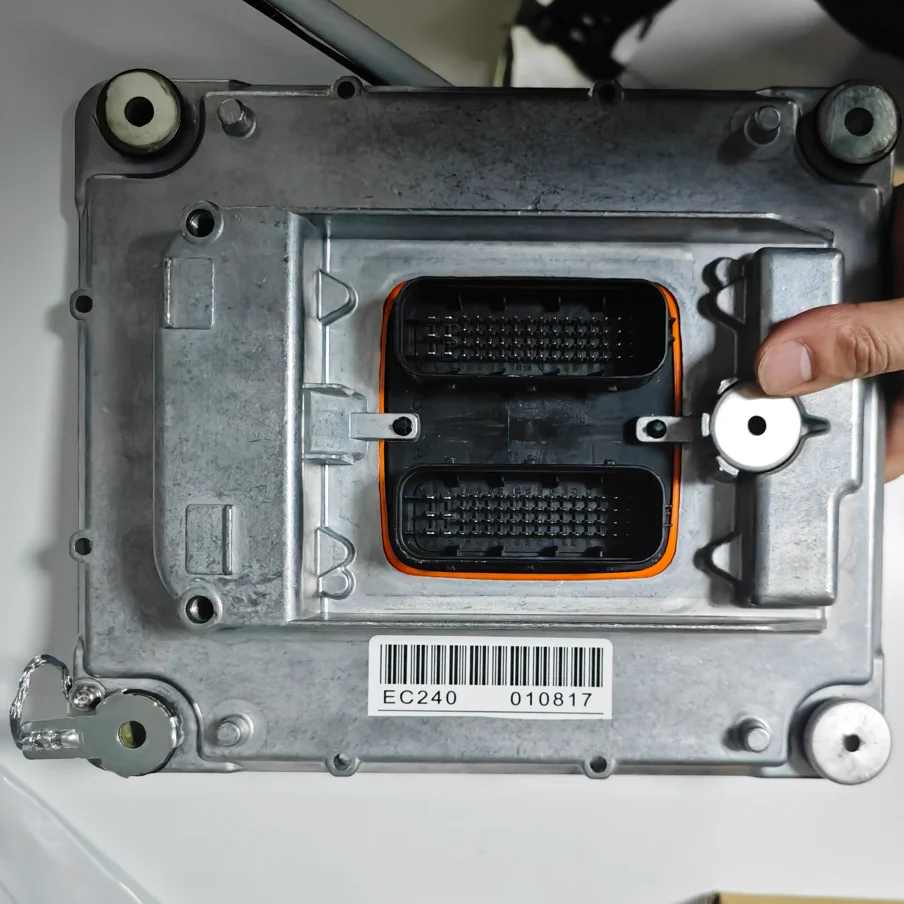 60100000 60100011 EC210CNL EC220CNL EC240CNL EC290CNL EC210DL EC220DL EC240DL EC290DL وحدة تحكم ECU E-ECU لحفارة فولفو