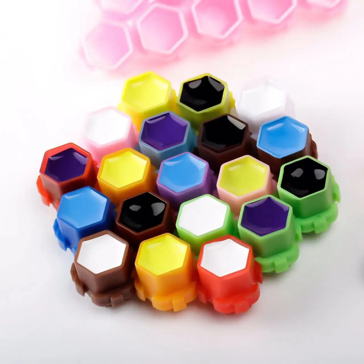 

50pcs/pack Disposable Plastic Microblading Honeycomb Tattoo Ink Cups Hive Shape Ink Caps Tattoo Accessories Tool