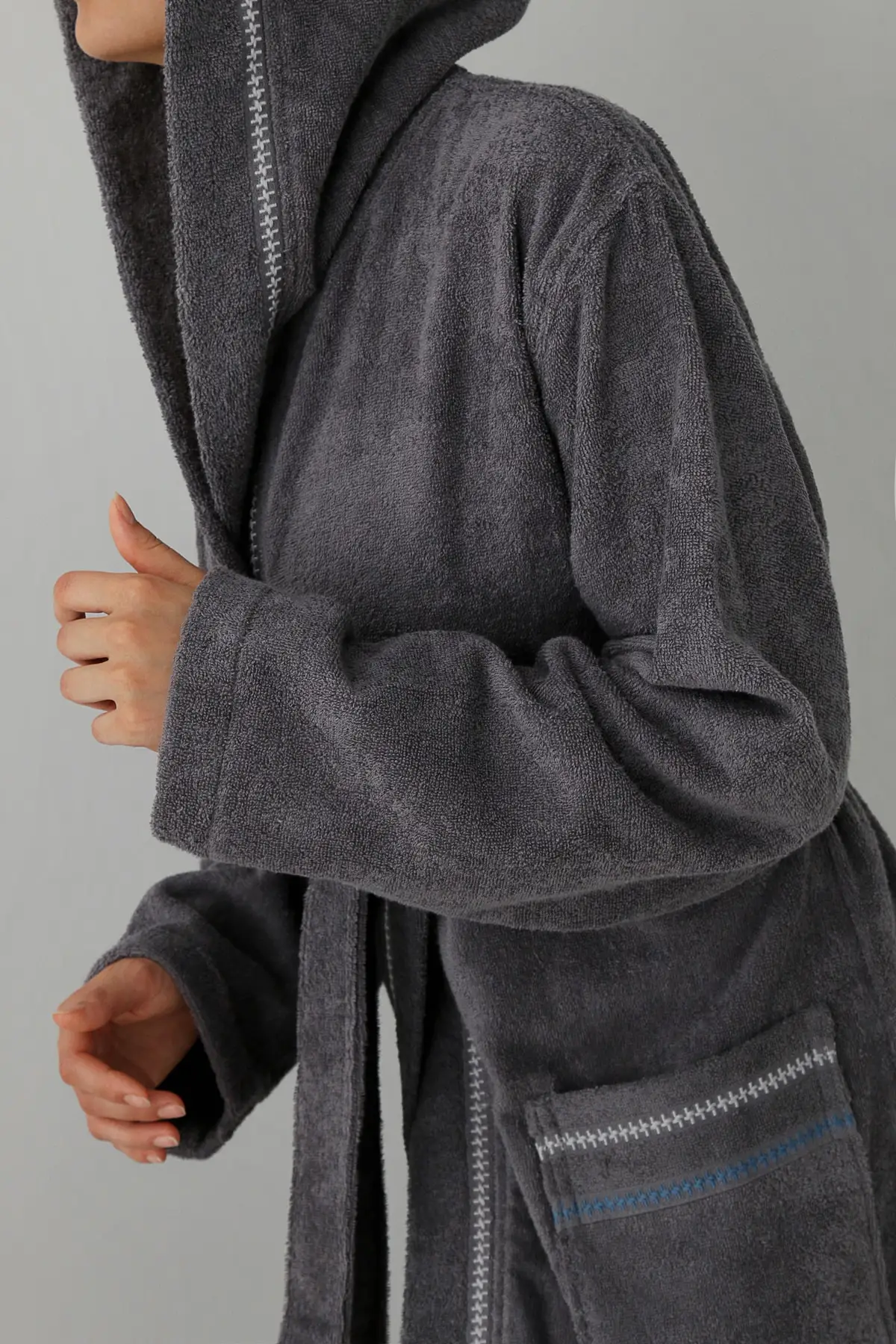 UNISEX HOODED BATHROBE