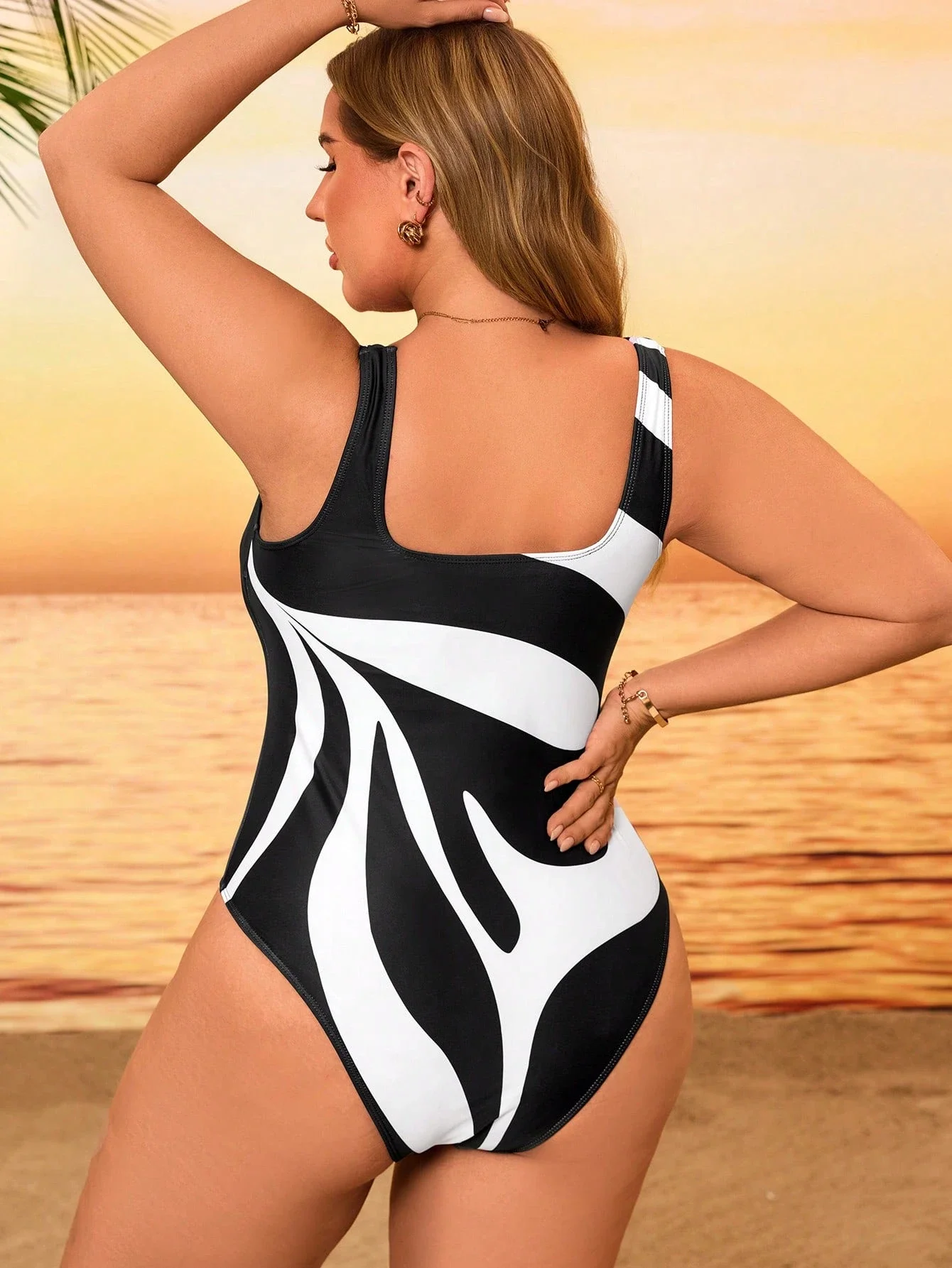 

Curvy Women's Bold Black And White Abstract Print One-Piece Swimwear For Summer Beach Getaway