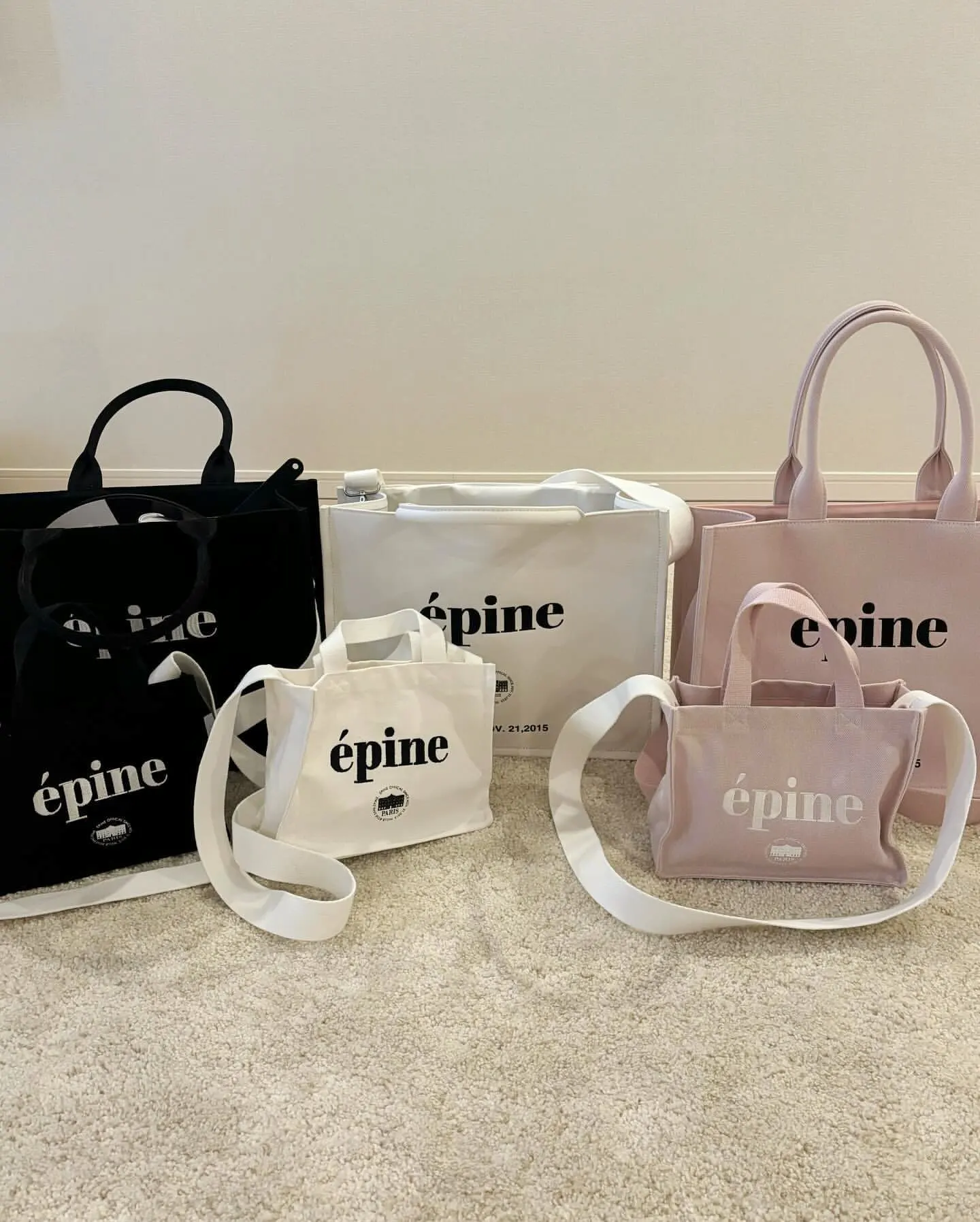 

Japanese Large-capacity Embroidered Versatile Tote Canvas Bag Women's Commuting Leisure College Style Shoulder Messenger Bag