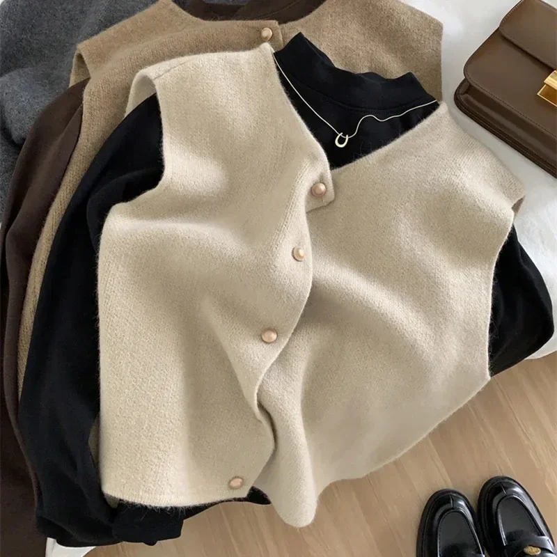 Gentle single row small button round neck knitted vest cardigan for women Korean style sleeveless camisole top for outerwear