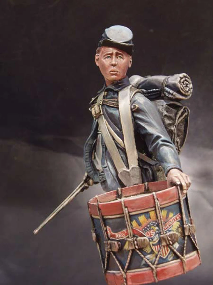 

Unassambled 1/10 ancient Officer Drummer man bust Resin figure miniature model kits Unpainted
