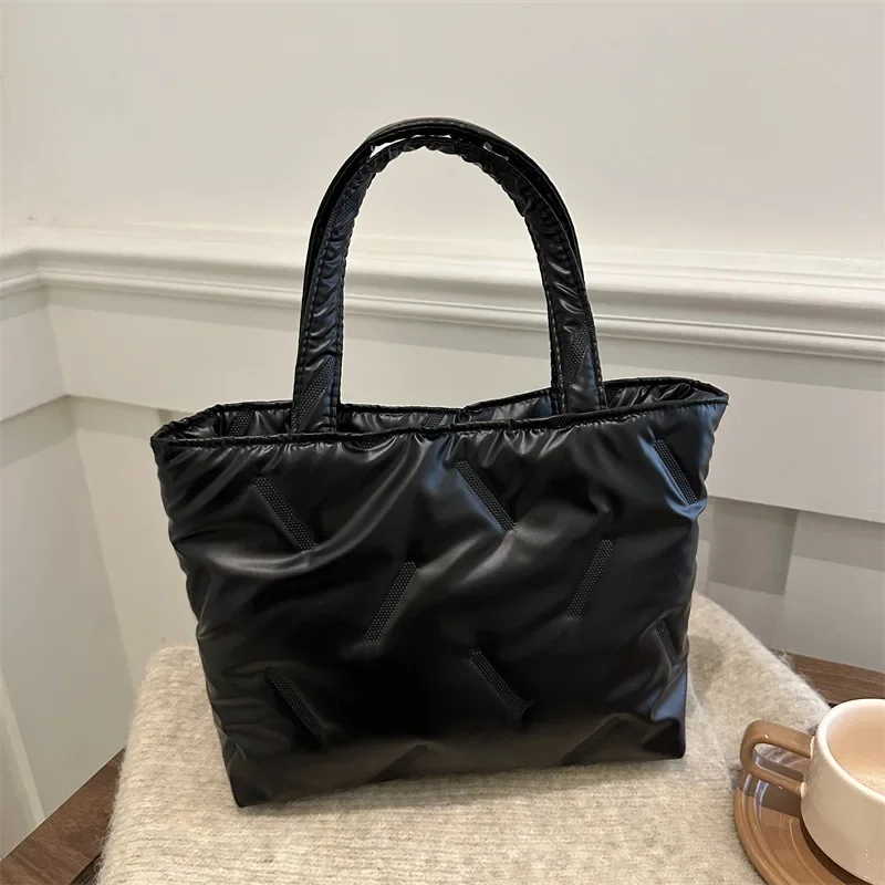 Ladies Large Capacity Casual Versatile Shoulder Underarm Bag