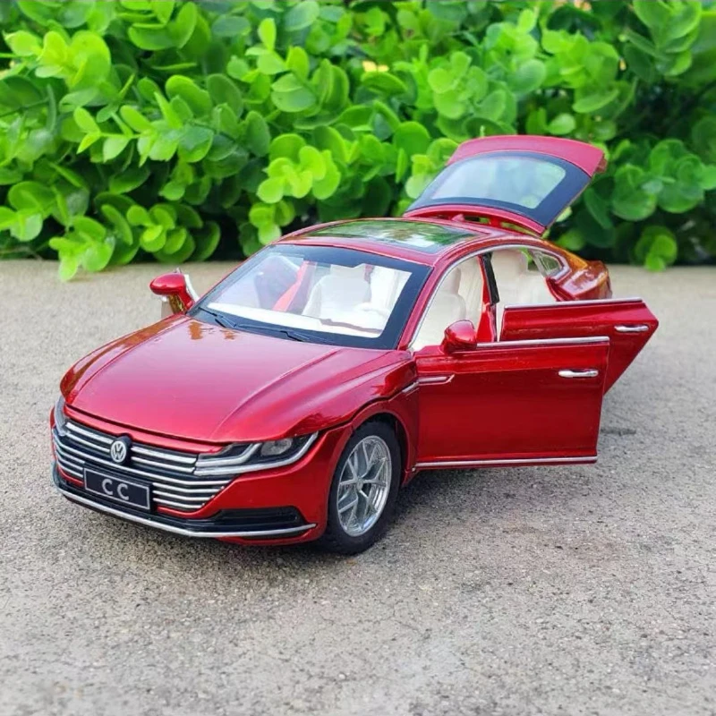 1: 32 Volkswagen CC พร้อมโมเดลรถโลหะผสมเสียงและแสง ของเล่นเด็กของสะสมระดับไฮเอนด์ที่สมจริง