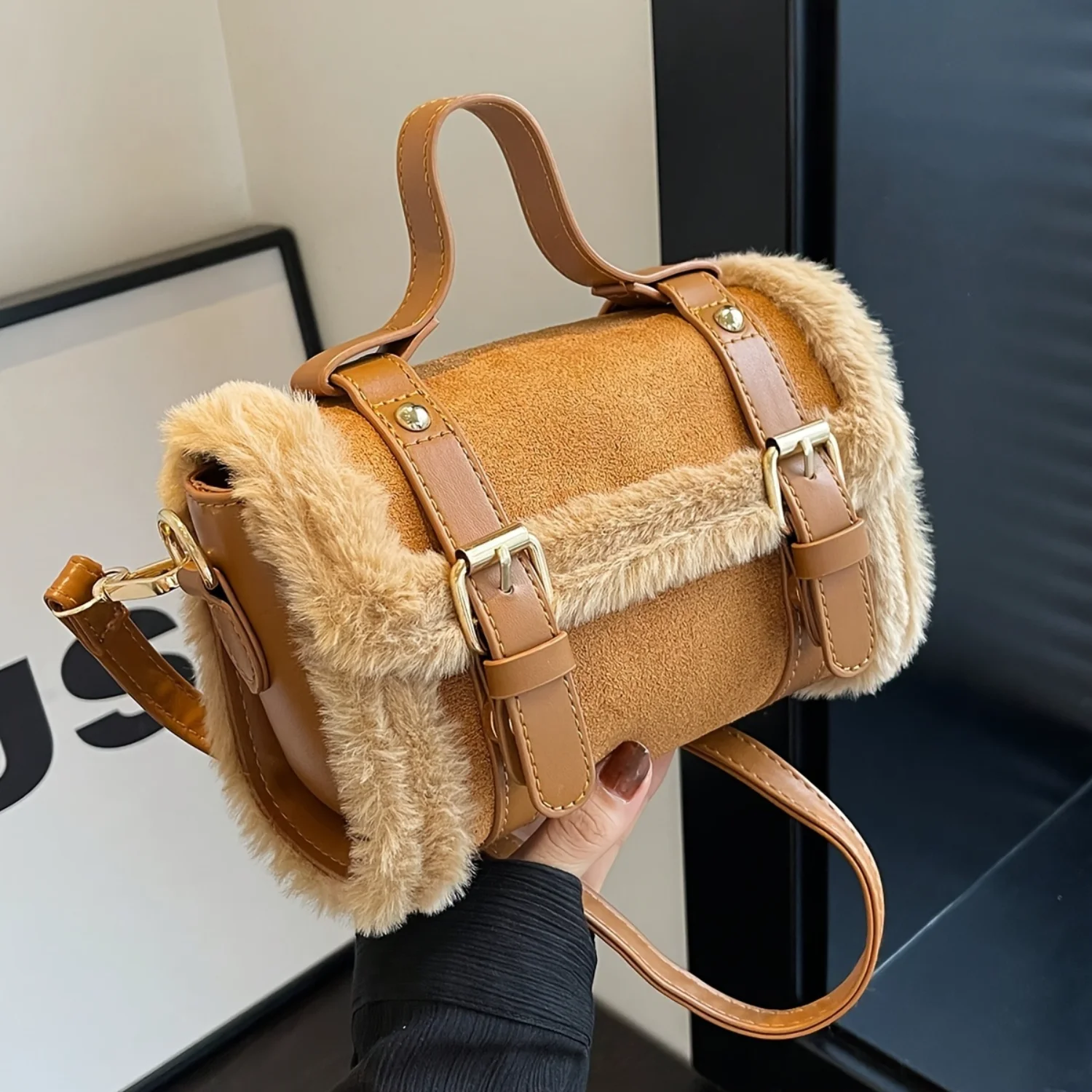 Autumn Winter Plush Handbag, Retro Buckle Decor Satchel Purse, Fashion Fluffy Faux  Crossbody Bag For Women Travel kit Mesh bags