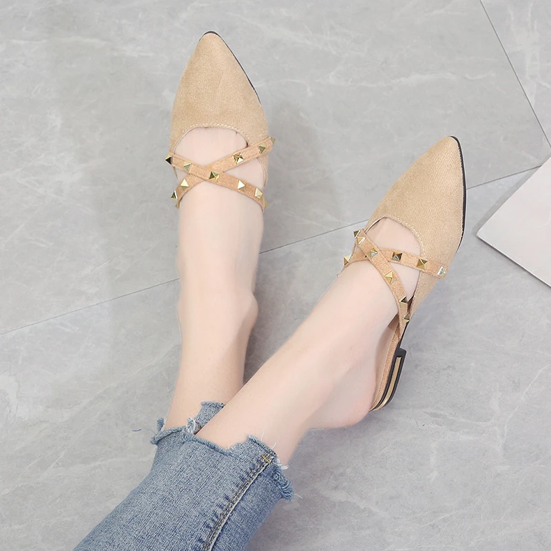 Colsed Toe Slippers Summer New Pointed Toe Flat Chunky Heel Women\'s Rivet Slippers Fashion Low Heel Slip-on Shoes Women Mules