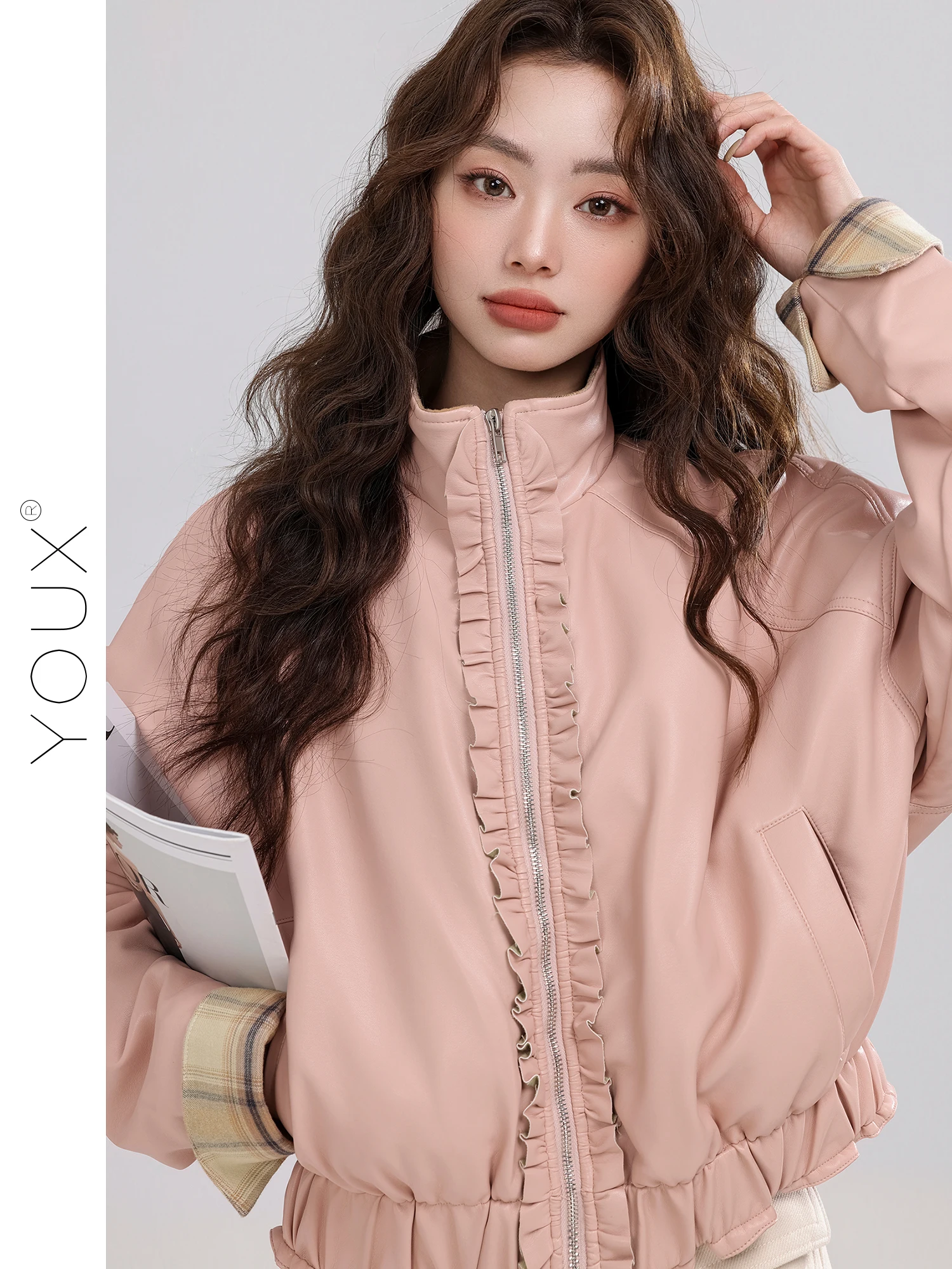 

Новая женская зимняя куртка из искусственной кожи с воротником-стойкой, на хлопковой подкладке, в уникальном ретро-стиле, с длинными рукавами, утепленная, из ПУ.