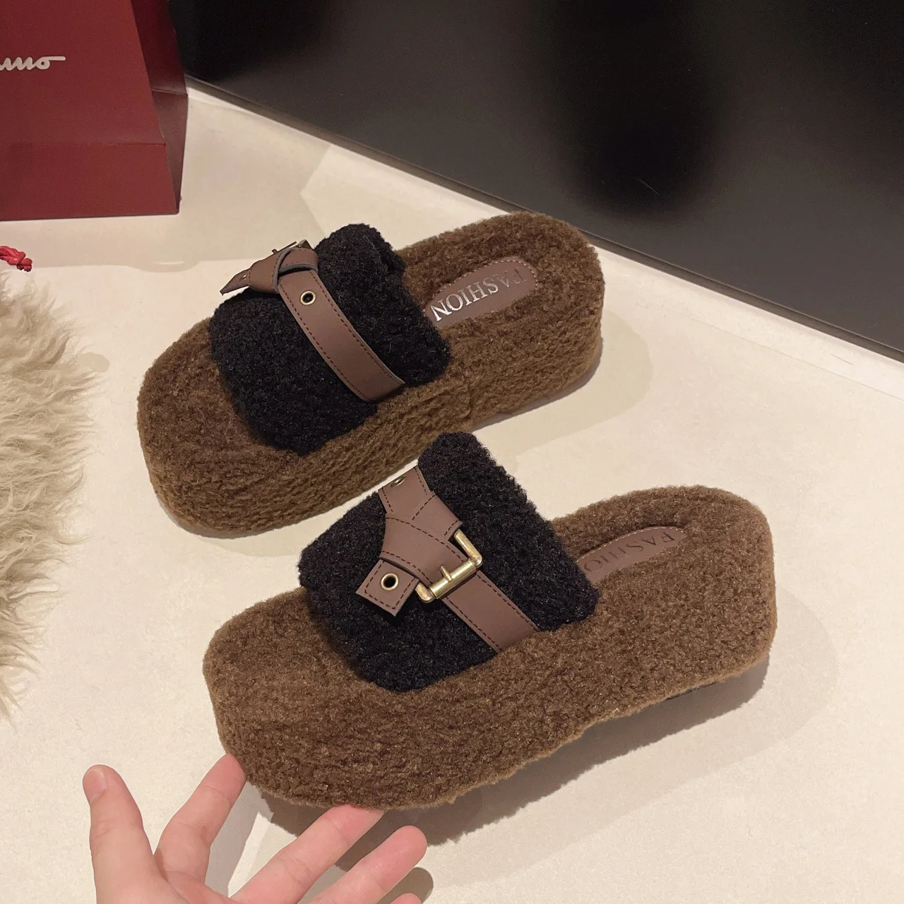 

Ladies Thi Bot Plu Slippers Home Faion Split Color Soft Bot Cotton Slippers Warmth Comfortable Flat Sandals