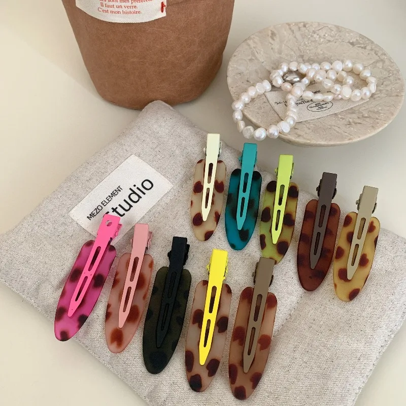 

Стильная заколка для волос в стиле панк с леопардовым принтом, без заломов, для челки, для женщин и девушек, модная, нескользящая, не повреждает волосы